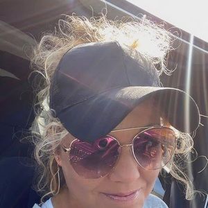 Meet your Posher, Tara